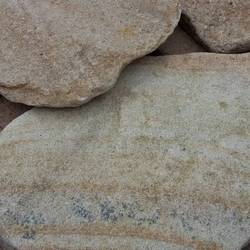 Плитняк ПЕСЧАНЫЙ БАРХАН из песчаника галтованный купить в Нижнем Новгороде
