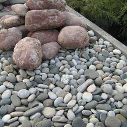 Галька природная Трехцветная купить в Нижнем Новгороде