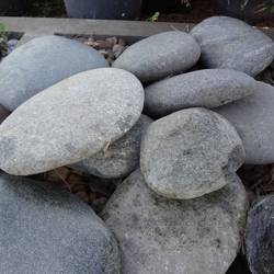 Галька природная САНЧИНСКАЯ черная купить в Нижнем Новгороде