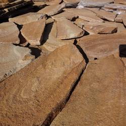 Плитняк ЖЕЛТЫЙ С РАЗВОДАМИ из песчаника купить во Владимире