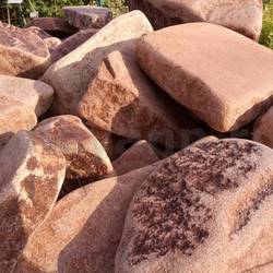 Бут МАЛИНОВЫЙ из песчаника галтованный купить во Владимире