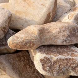 Бут ЖЕЛТЫЙ С РАЗВОДАМИ из песчаника галтованный купить во Владимире