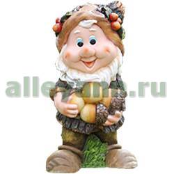 Фигура садовая ГНОМИК С ЯГОДАМИ НА ШЛЯПЕ И ОРЕХАМИ купить в Нижнем Новгороде
