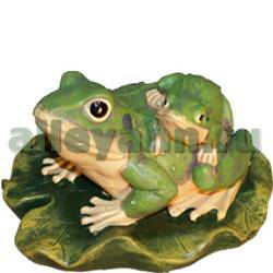 Фигура садовая ЛЯГУШКА С ЛЯГУШЕНКОМ НА ЛИСТЕ купить во Владимире